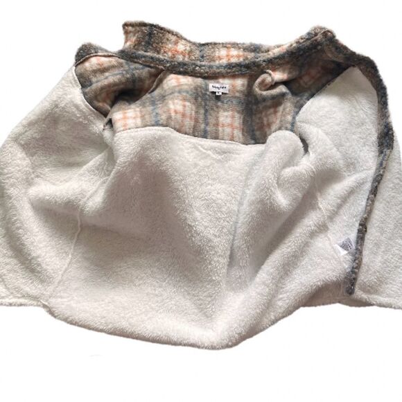 Prissy Jane over sized plaid contrast fuzzy jacket xl COZY CASUAL CABIN - Picture 2 of 10